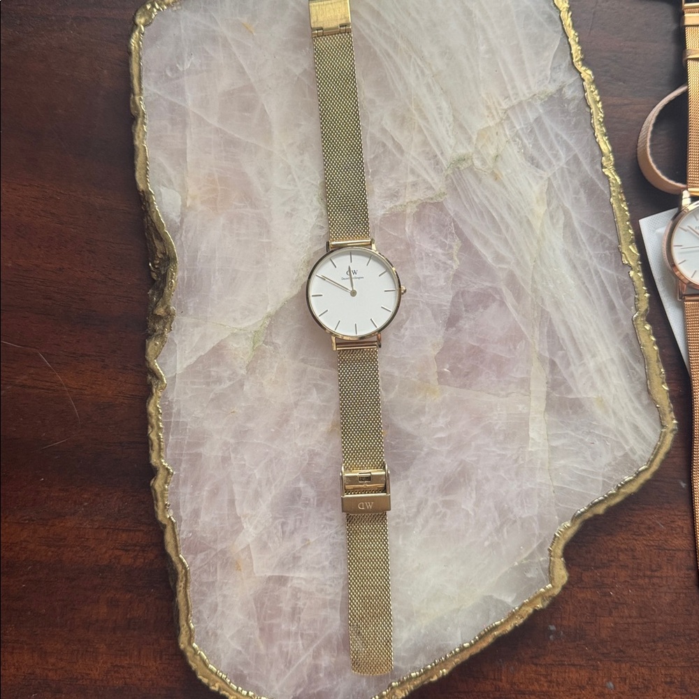 Daniel Wellington Gold Mesh Strap Watch - Picture 2 of 2